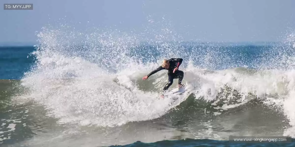 📱实时直播,超清画质,让你不错过每一个精彩瞬间!🏀